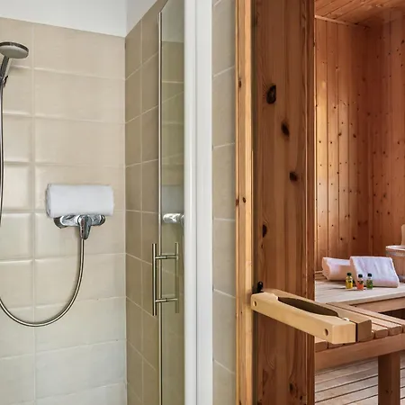 House - Sonnenterasse, Wellnessbad Mit Sauna, Kamin, Dachterrasse, Hafenblick *