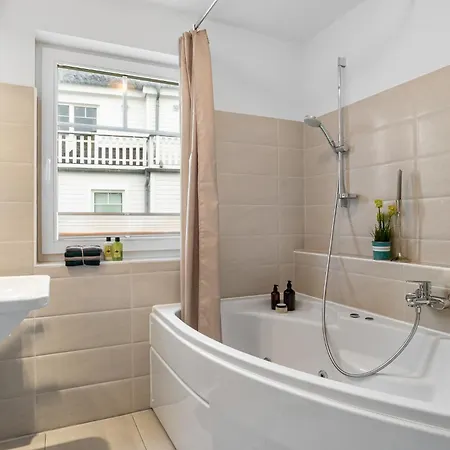 House - Sonnenterasse, Wellnessbad Mit Sauna, Kamin, Dachterrasse, Hafenblick Olpenitz