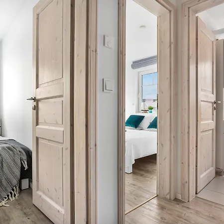 House - Sonnenterasse, Wellnessbad Mit Sauna, Kamin, Dachterrasse, Hafenblick